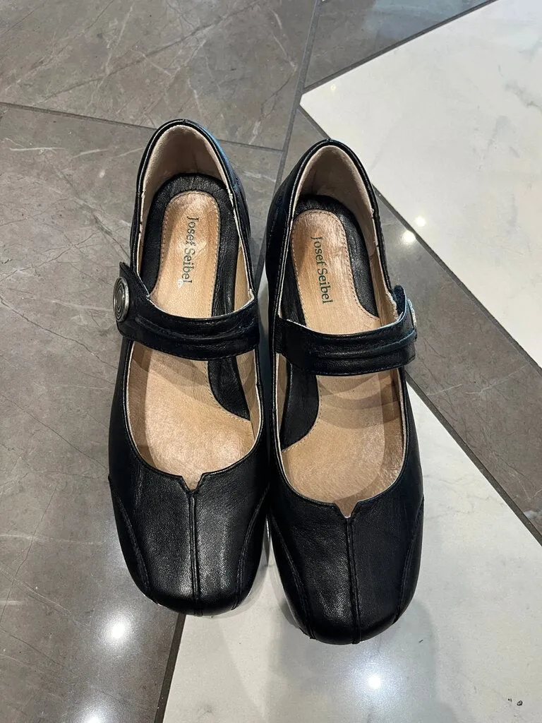 (37) Mary Jane Style Low Heels