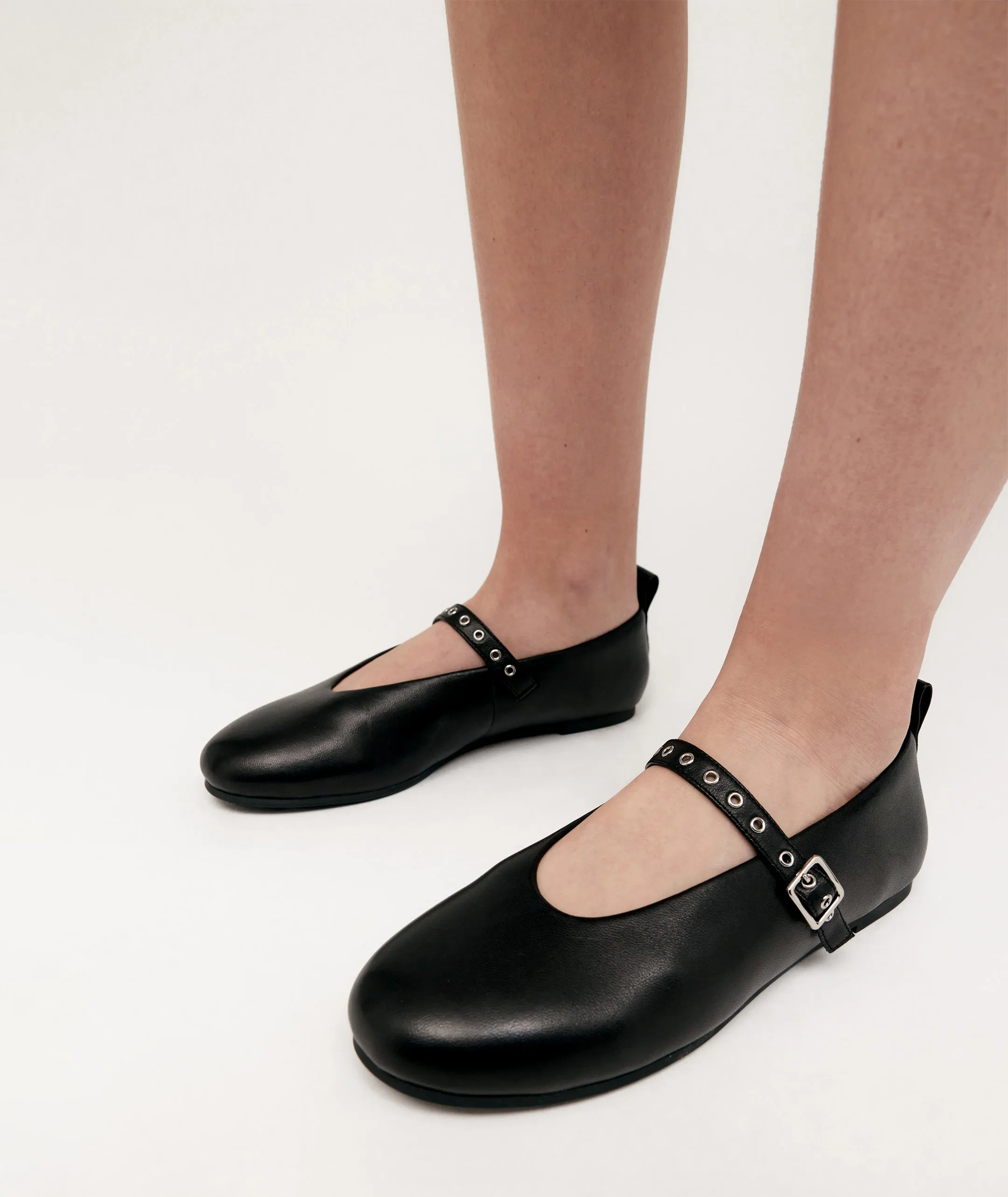 Balmerino Flat - Black