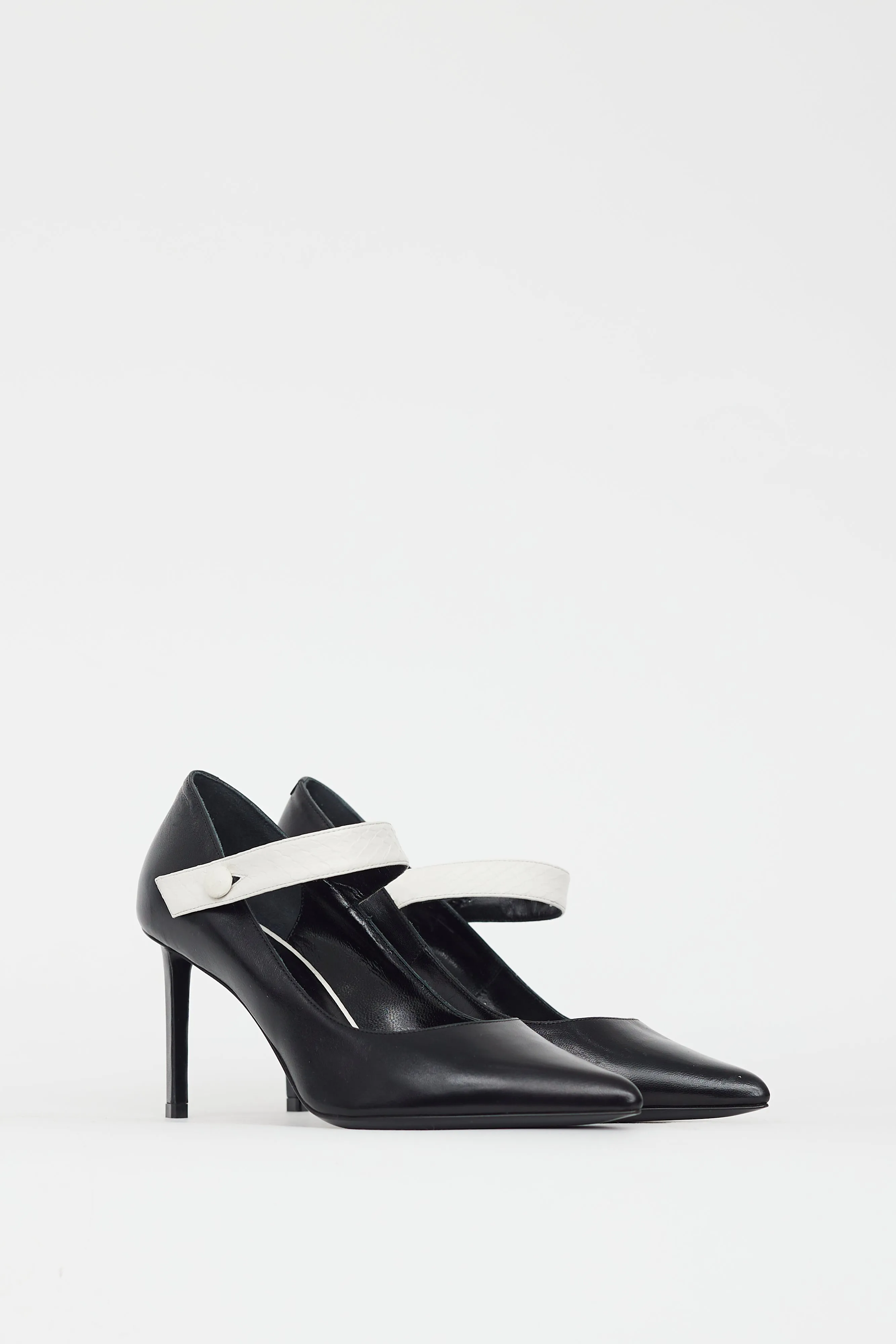 Black & White Mary Jane Pump