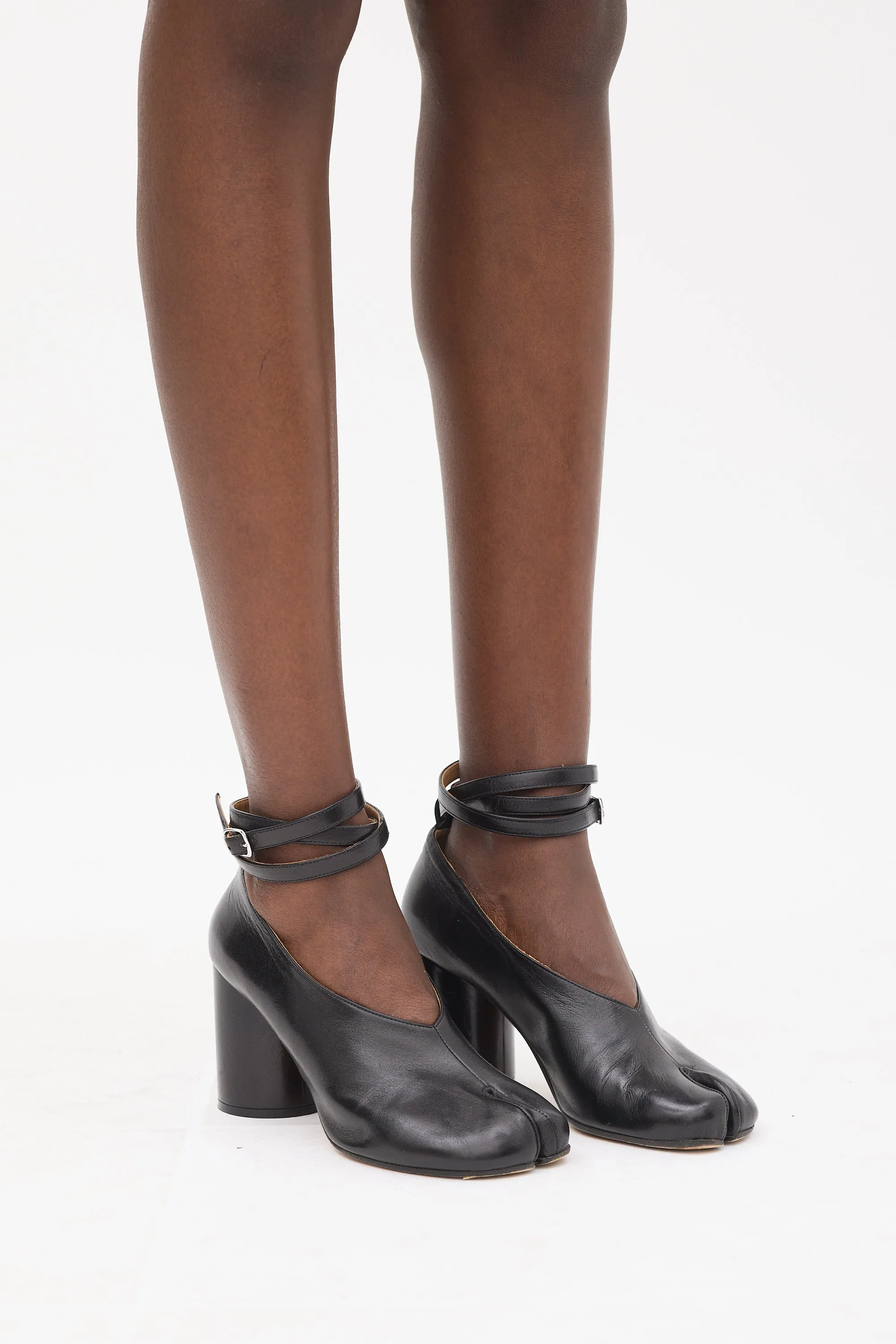 Black Leather Tabi Mary Jane Wraparound Pump