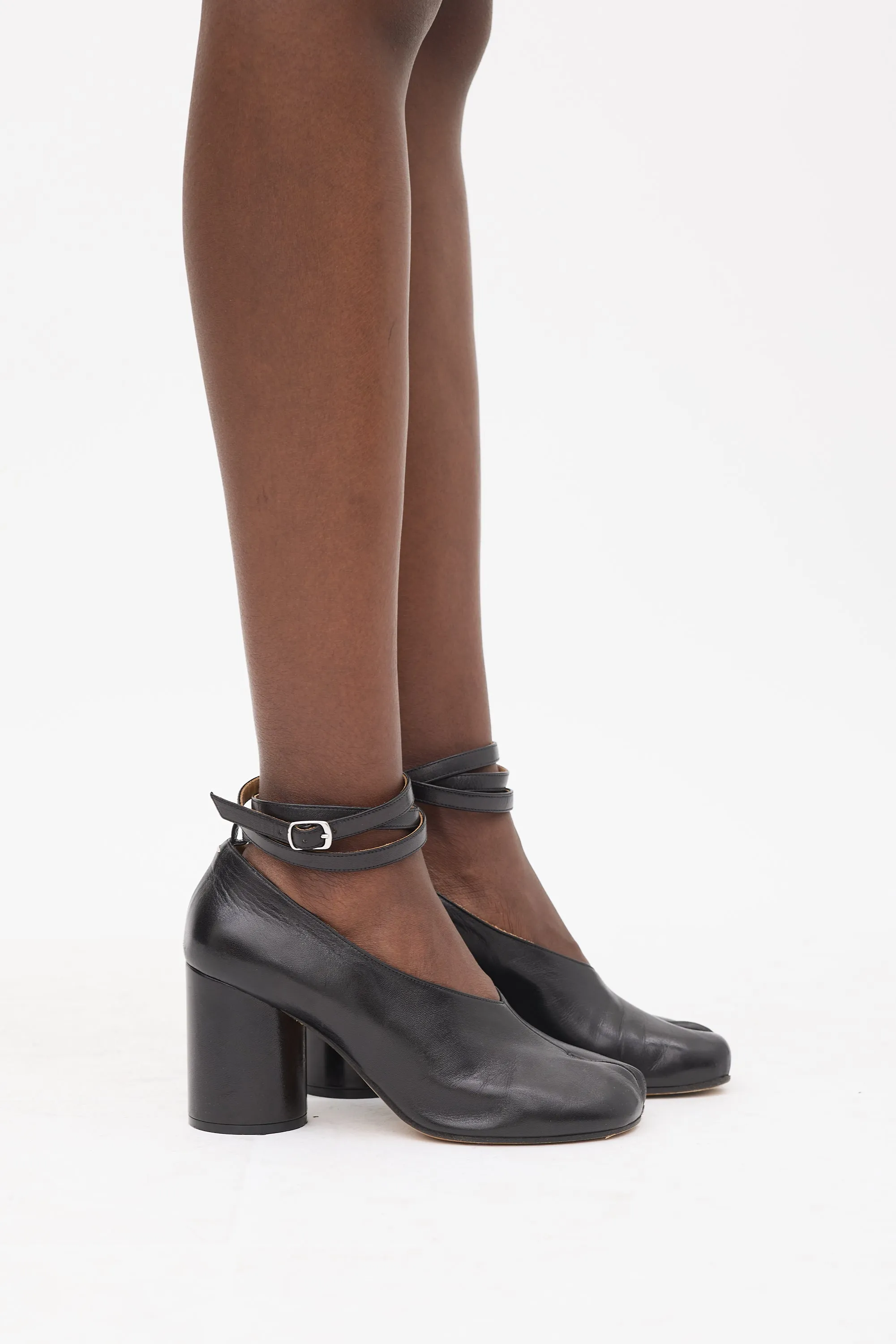 Black Leather Tabi Mary Jane Wraparound Pump