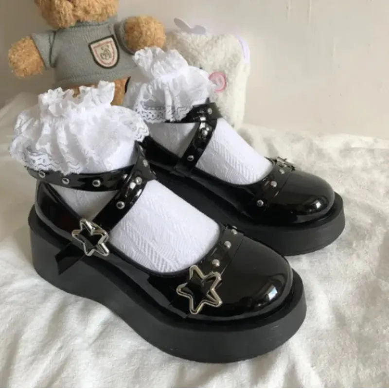 Mary Jane Shoes with Platform and Star Buckle
