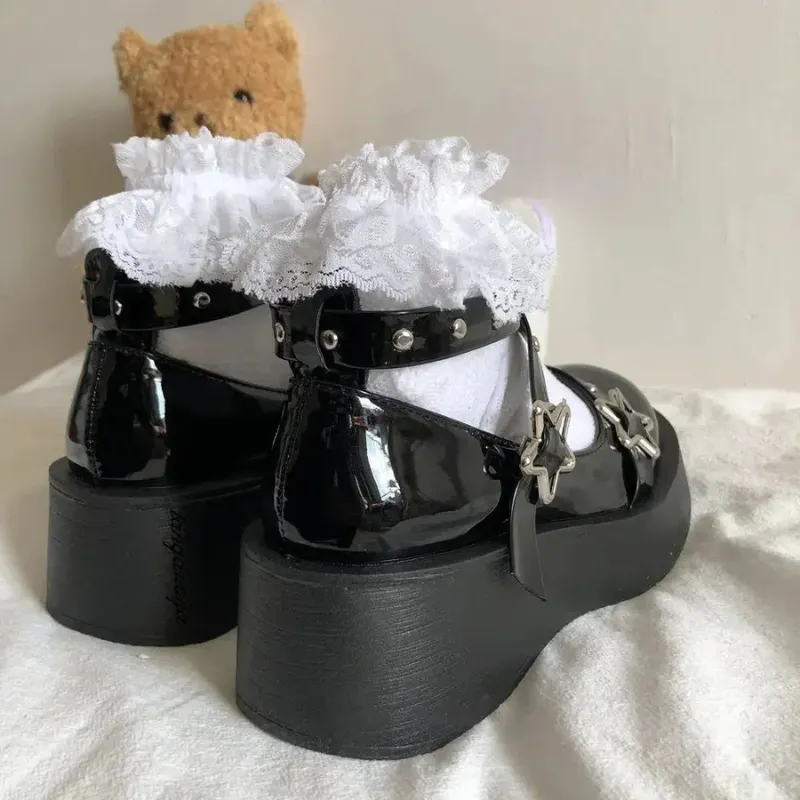 Mary Jane Shoes with Platform and Star Buckle